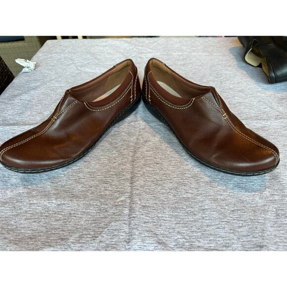 CLARKS Collection, size 12 Narrow, Brown shoes - Picture 4 of 8